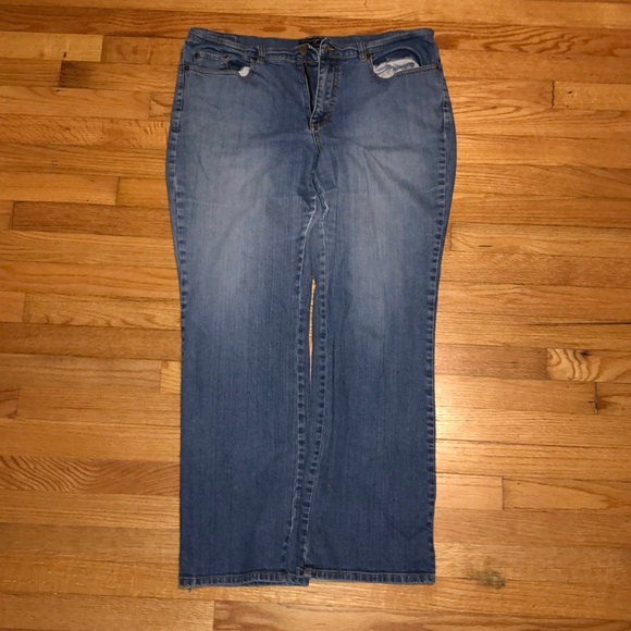 Mid rise curvy bootcut jeans - Picture 1 of 2